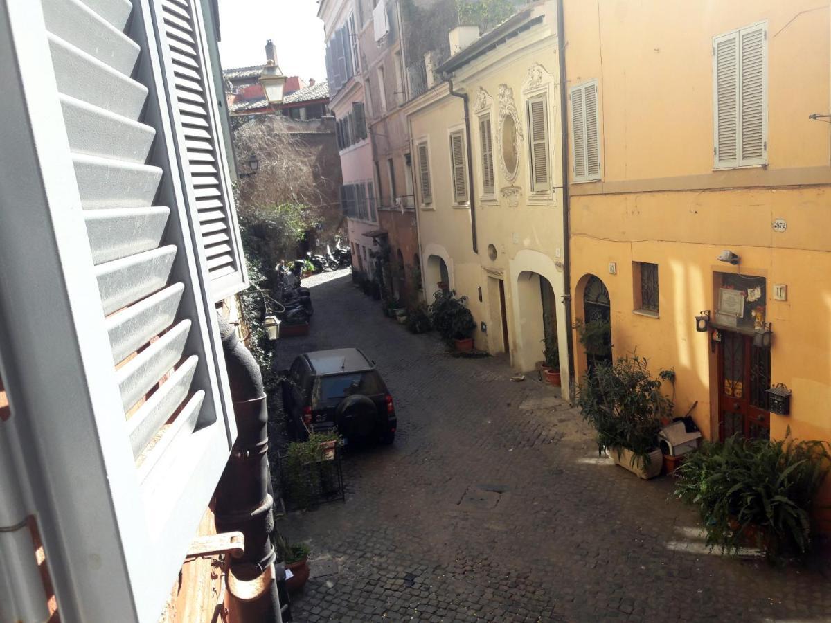 Apartment Anastasia - Hidden Balcony Inside Trastevere